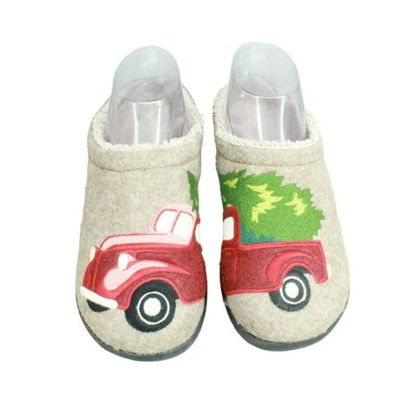 LL Bean Tan Wool Slip On Red Truck Motif Daybreak Slipper Scuffs Size 6 M - Picture 1 of 9